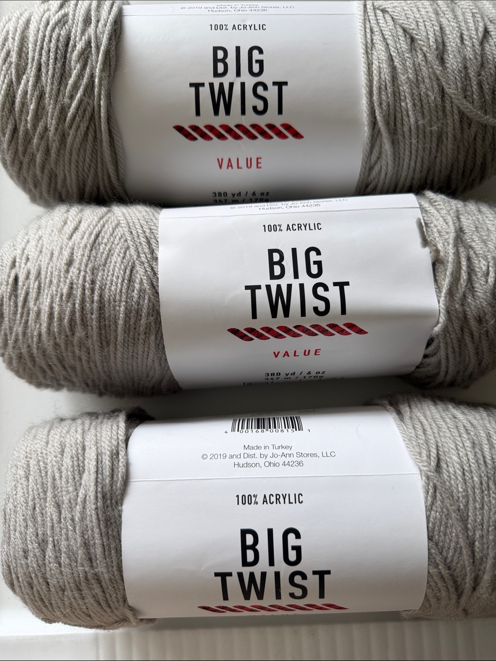 Big Twist Value 100% Acrylic Yarn - Light Gray